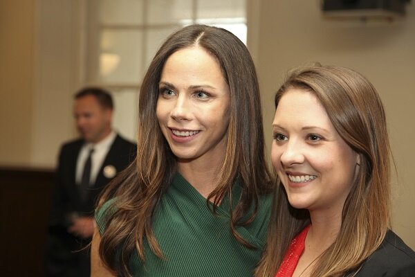 Nicole meets Barbara Bush, CEO and co-founder of Global Health Corps, at the closing reception of the second annual END7 Student Advocacy Day.